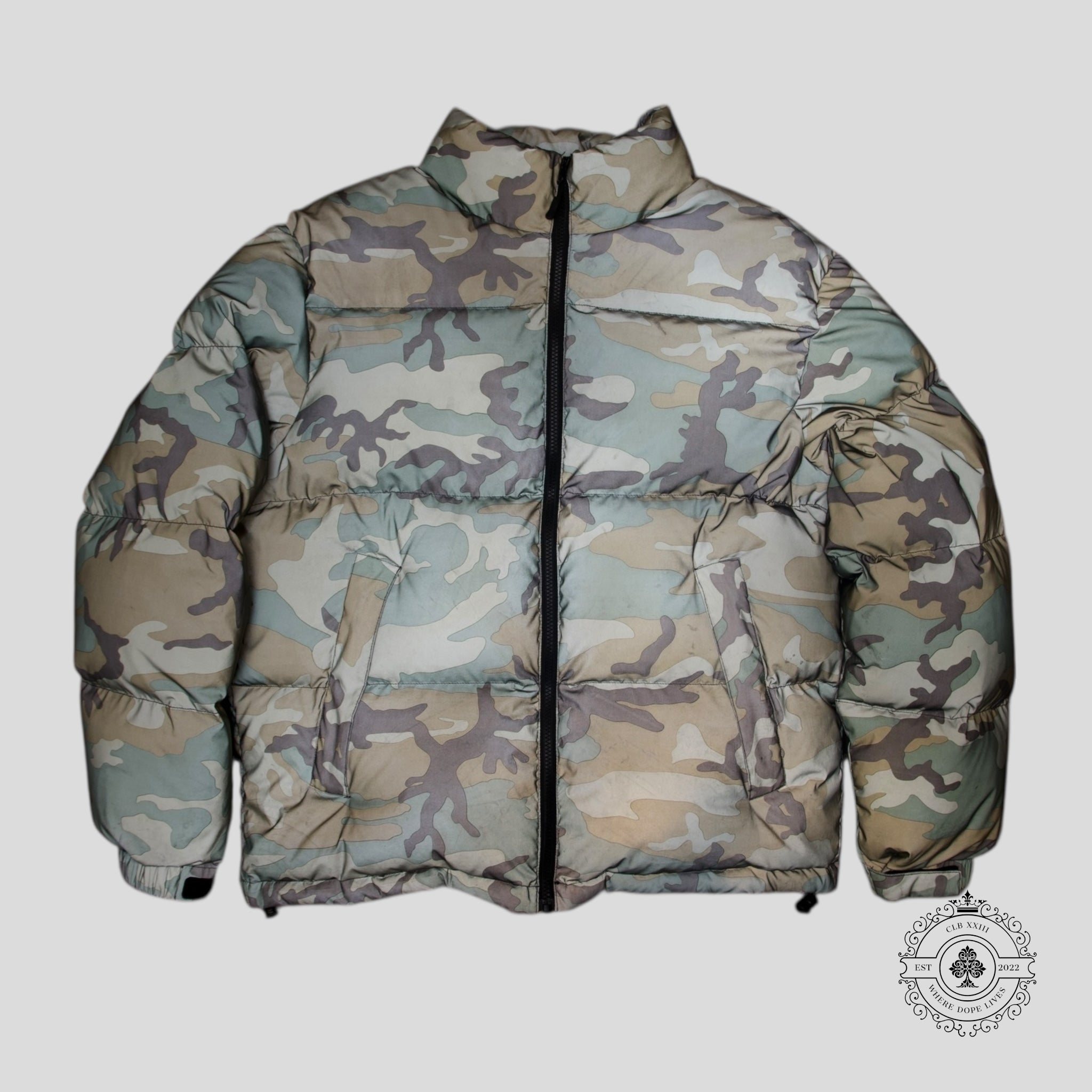 Supreme FW18 Reflective Down Jacket in Woodland Camo - Preowned