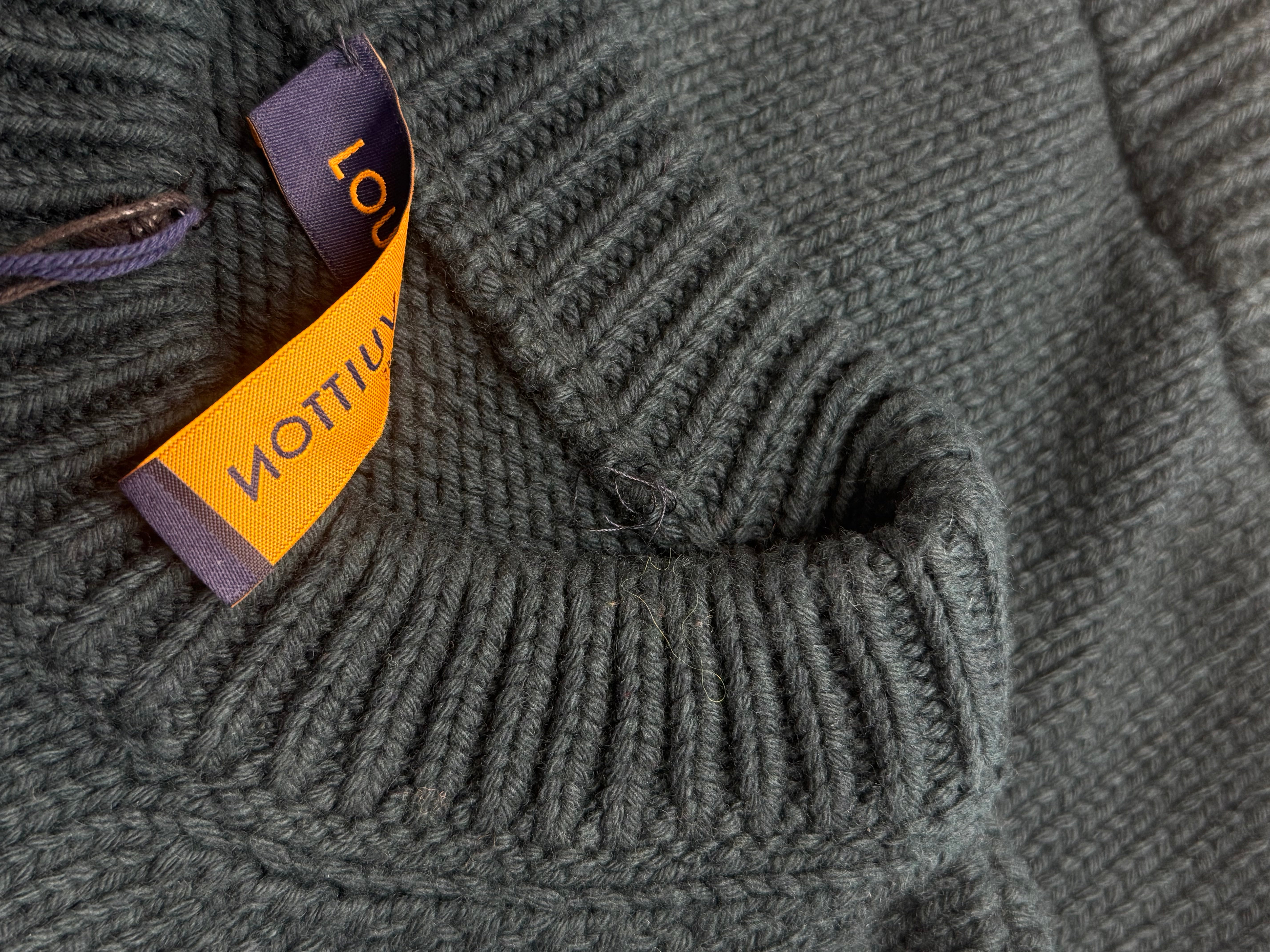LOUIS VUITTON HANDKNIT CREWNECK SWEATER - GREEN
