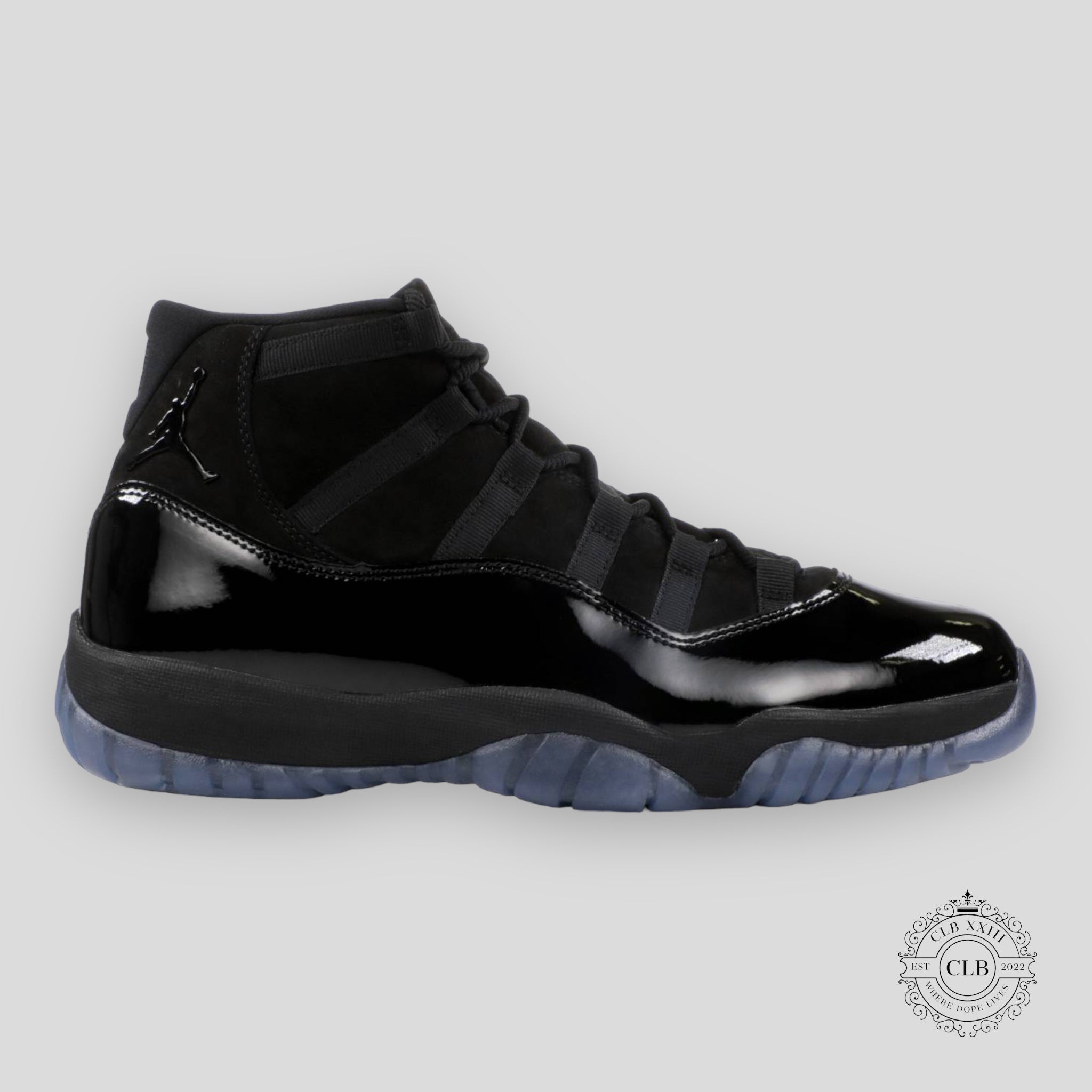 AIR JORDAN 11 RETRO "CAP AND GOWN"