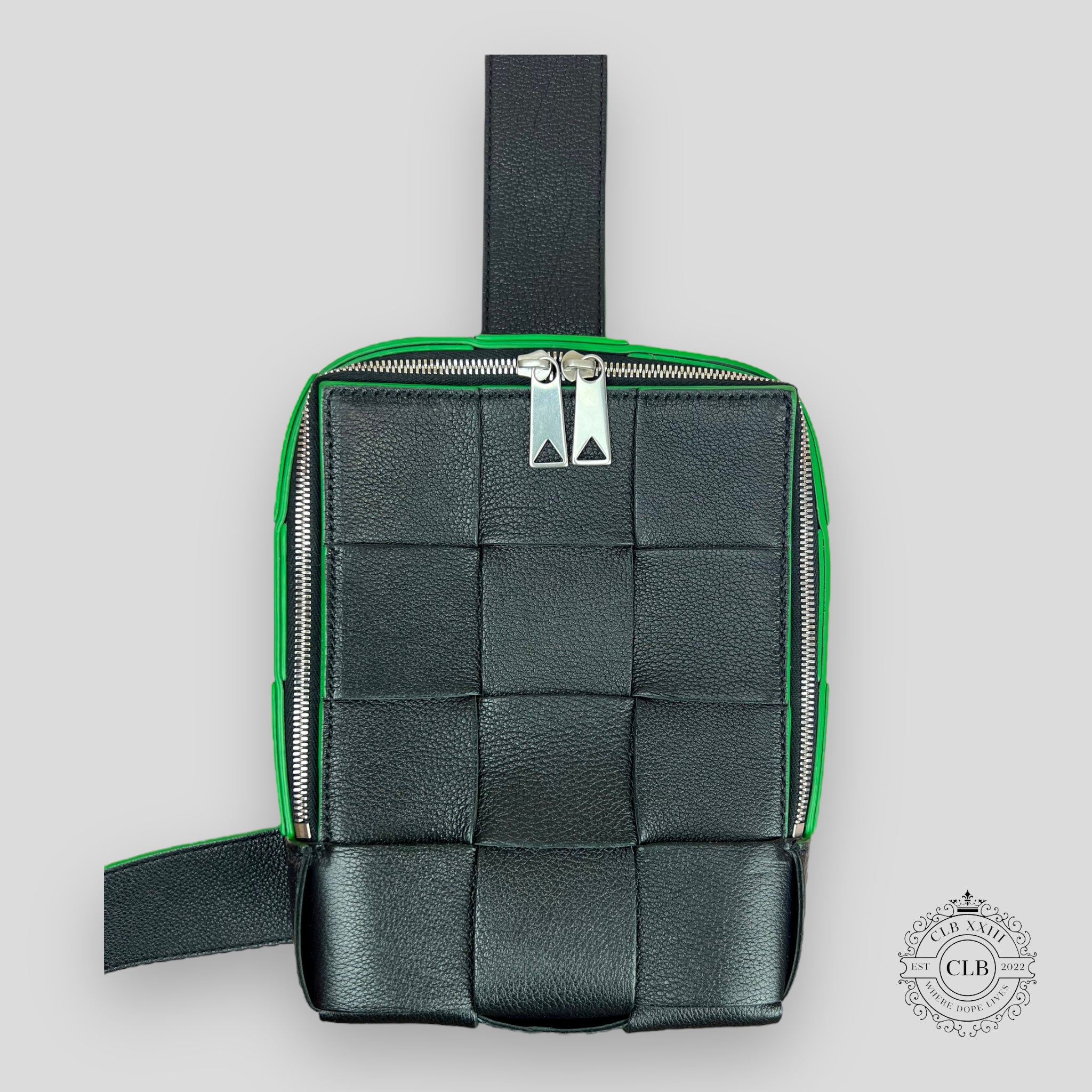 BOTTEGA VENETA CASSETTE SLING BAG - BLACK / PARAKEET