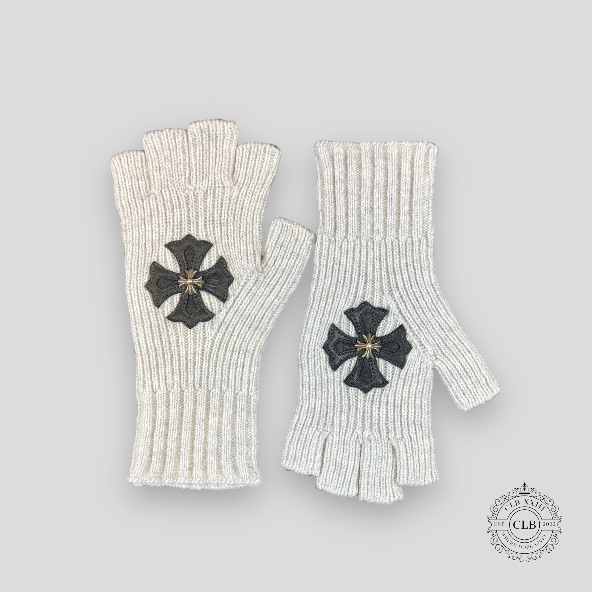 CHROME HEARTS STUDDED CASHMERE FINGERLESS GLOVES
