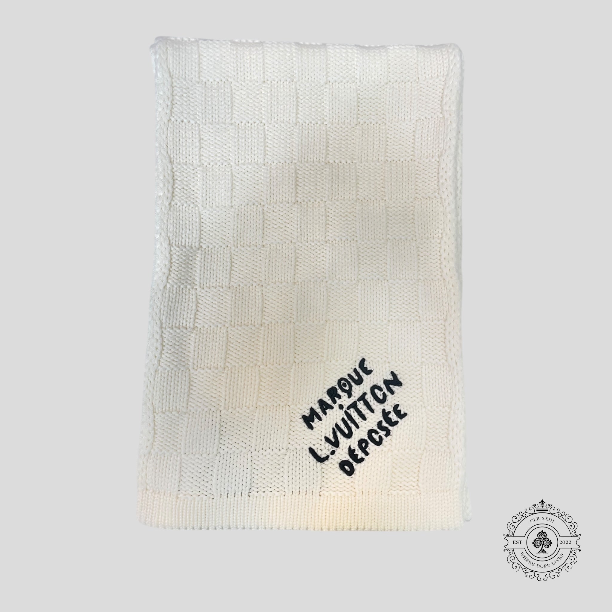 Louis Vuitton Damier Snug Cream Scarf