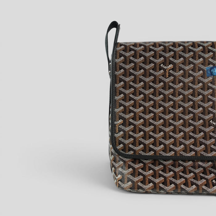 Goyard Capetein MM Messenger Bag in Black