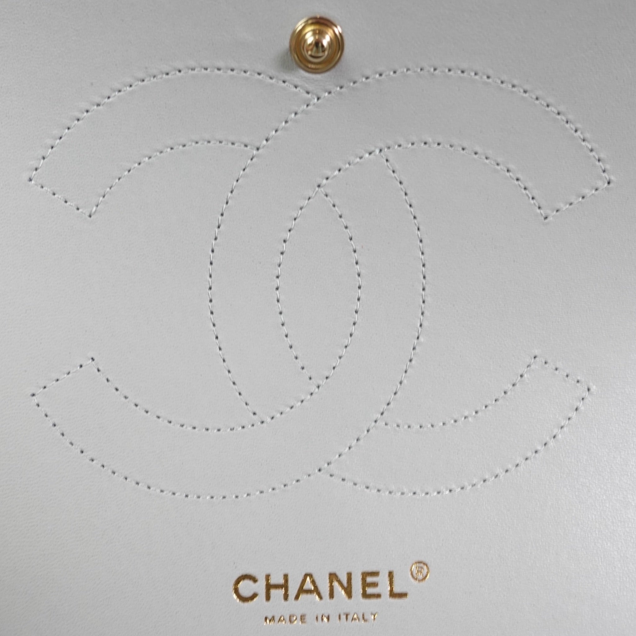 Chanel Caviar Leather Jumbo Quilted Flap Bag in Grey