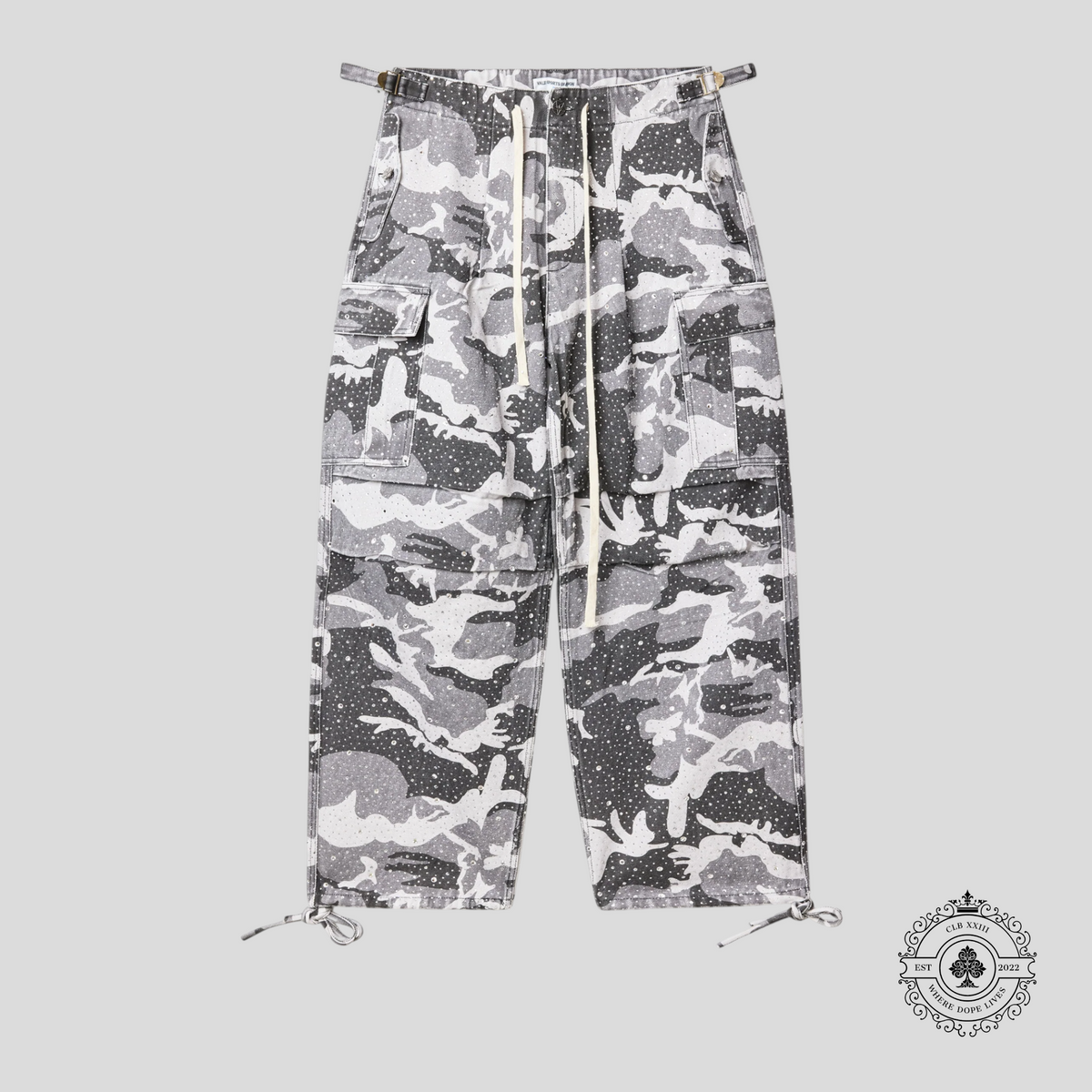 Vale Winter Crystal Camo Cargo Pants in Camo