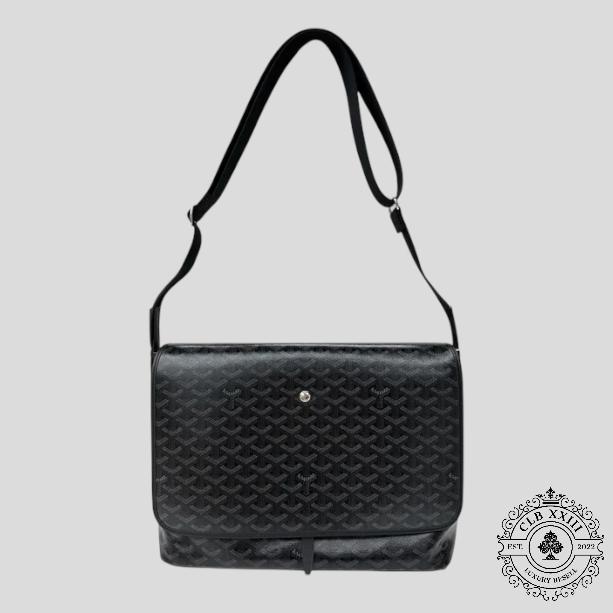 Goyard Capetien MM Messenger Bag in Jet Black