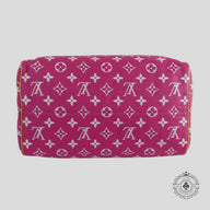 Louis Vuitton Speedy P9 Bandouliere 40 in Fuchsia