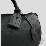 Louis Vuitton Speedy P9 Bandoulière 40 in Black