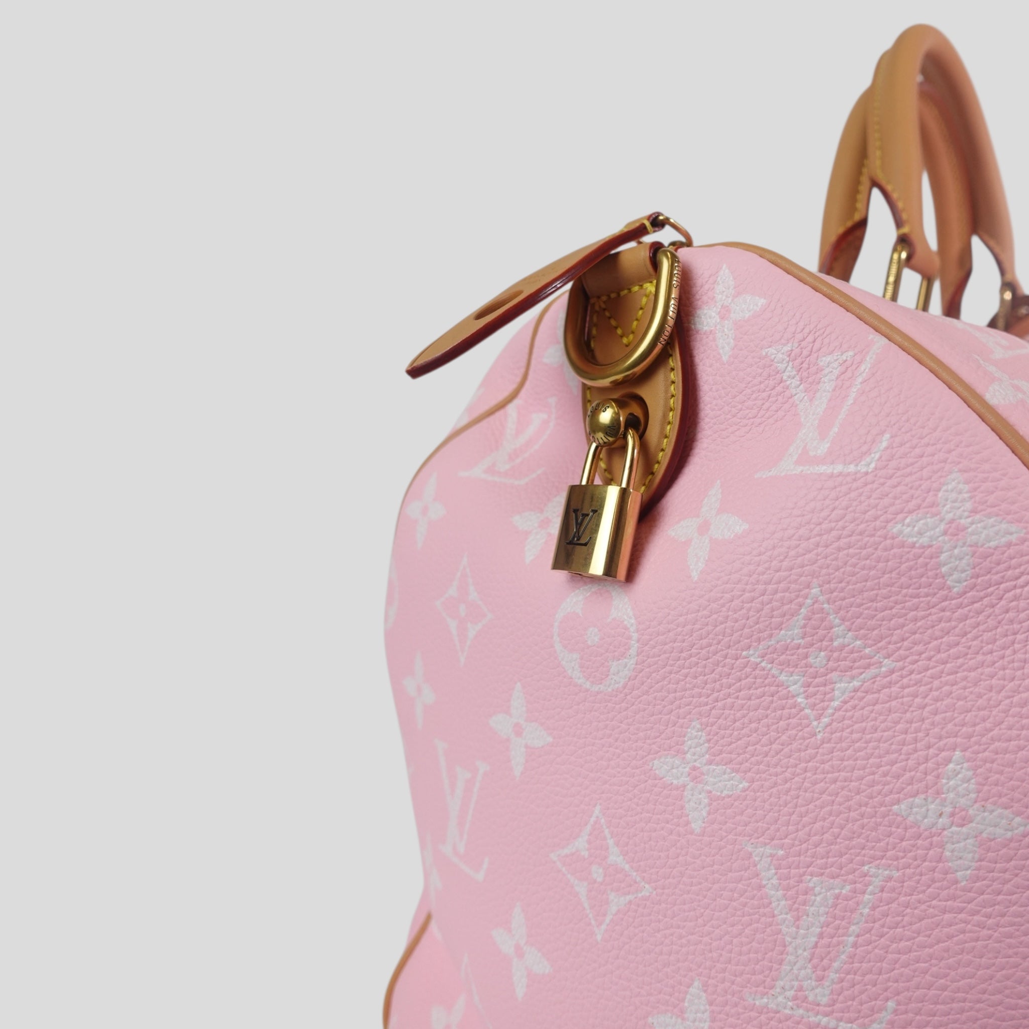 Louis Vuitton Speedy P9 Bandoulière 40 in Candy Pink
