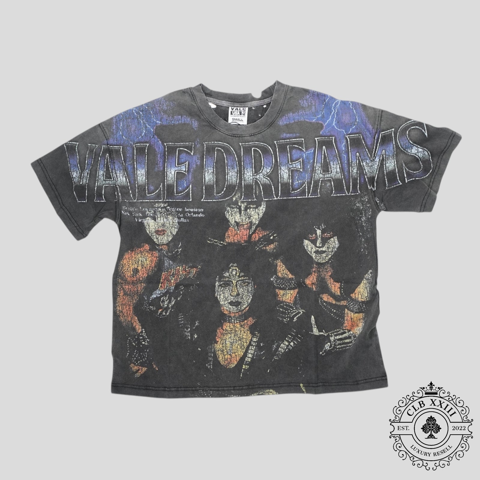 Vale Kiss Tee in Black