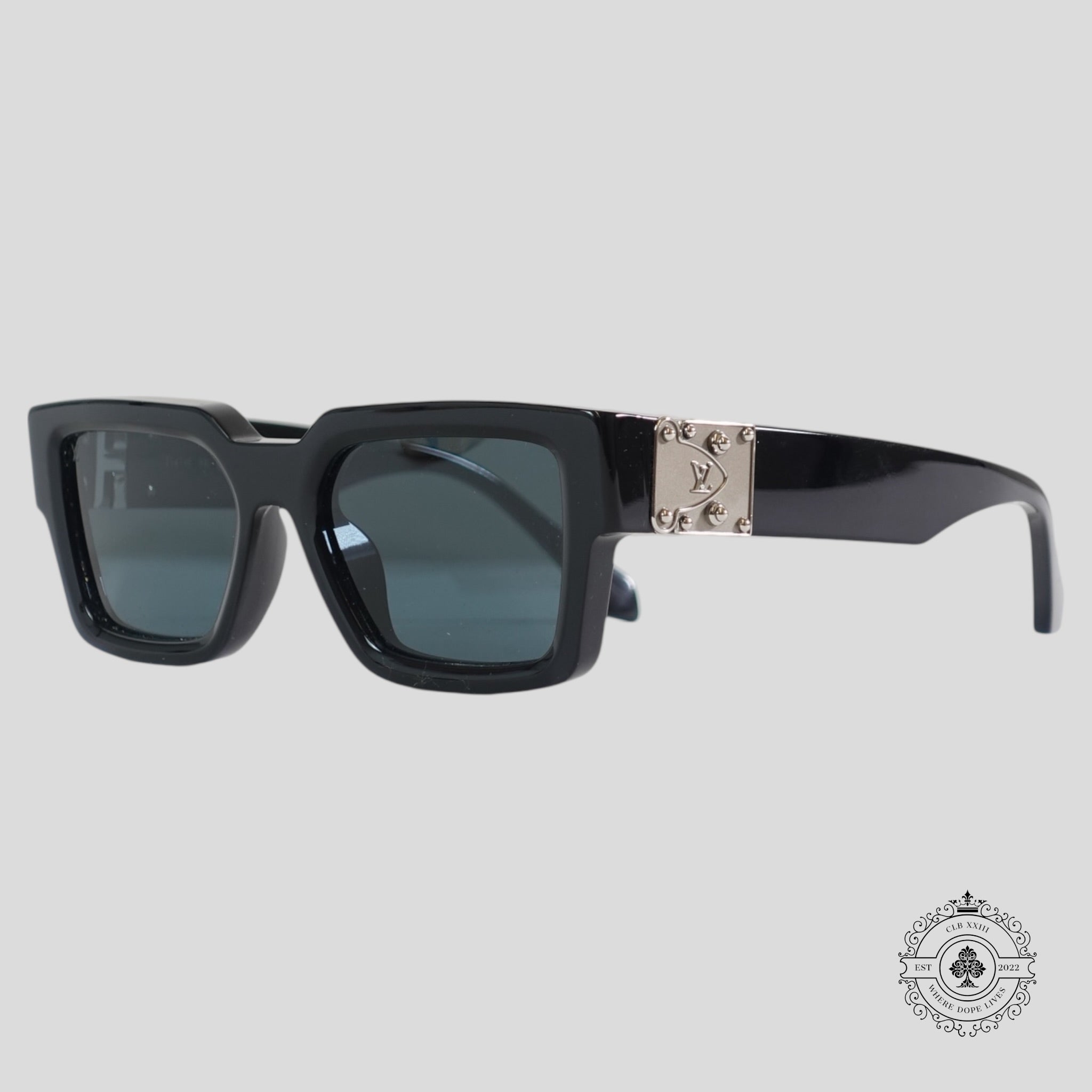 Louis Vuitton Match Sunglasses in Black