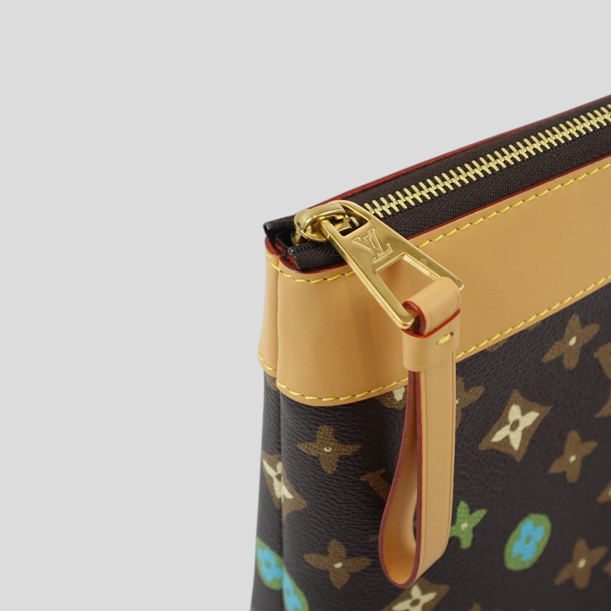 Louis Vuitton Monogram Craggy Pochette Voyage Souple Bag