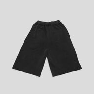 Blind Love 3/4 Sweatshorts in Black