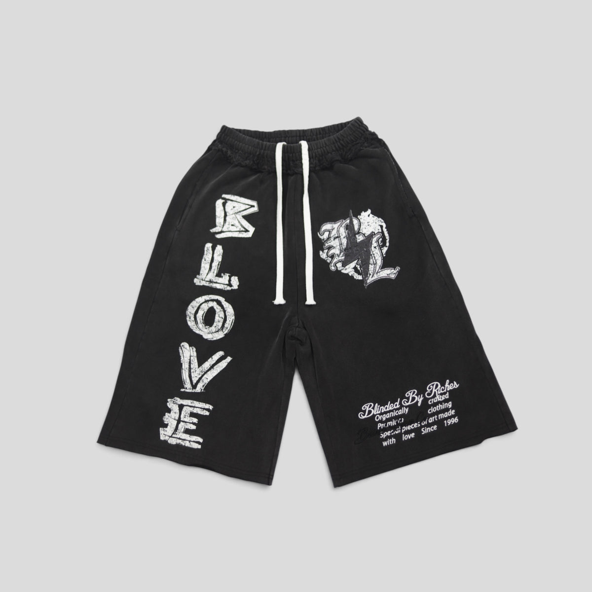 Blind Love 3/4 Sweatshorts in Black