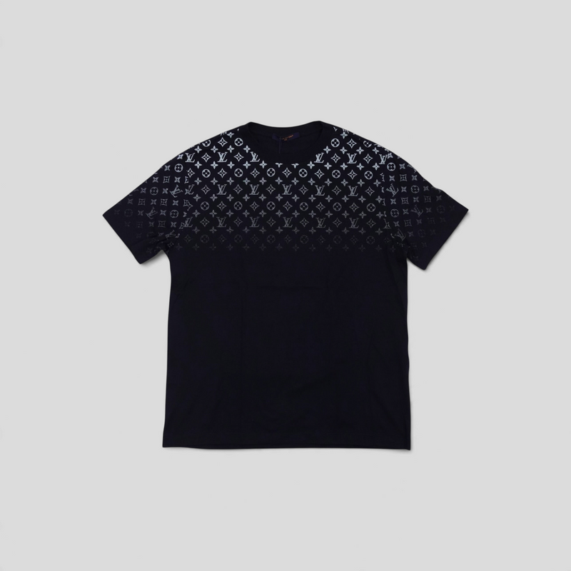 CLB XXIII Louis Vuitton navy blue cotton t-shirt featuring a white monogram gradient print on the shoulders