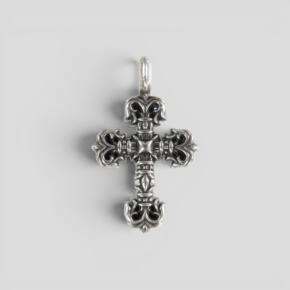 Chrome Hearts Tiny Filigree Cross Pendant