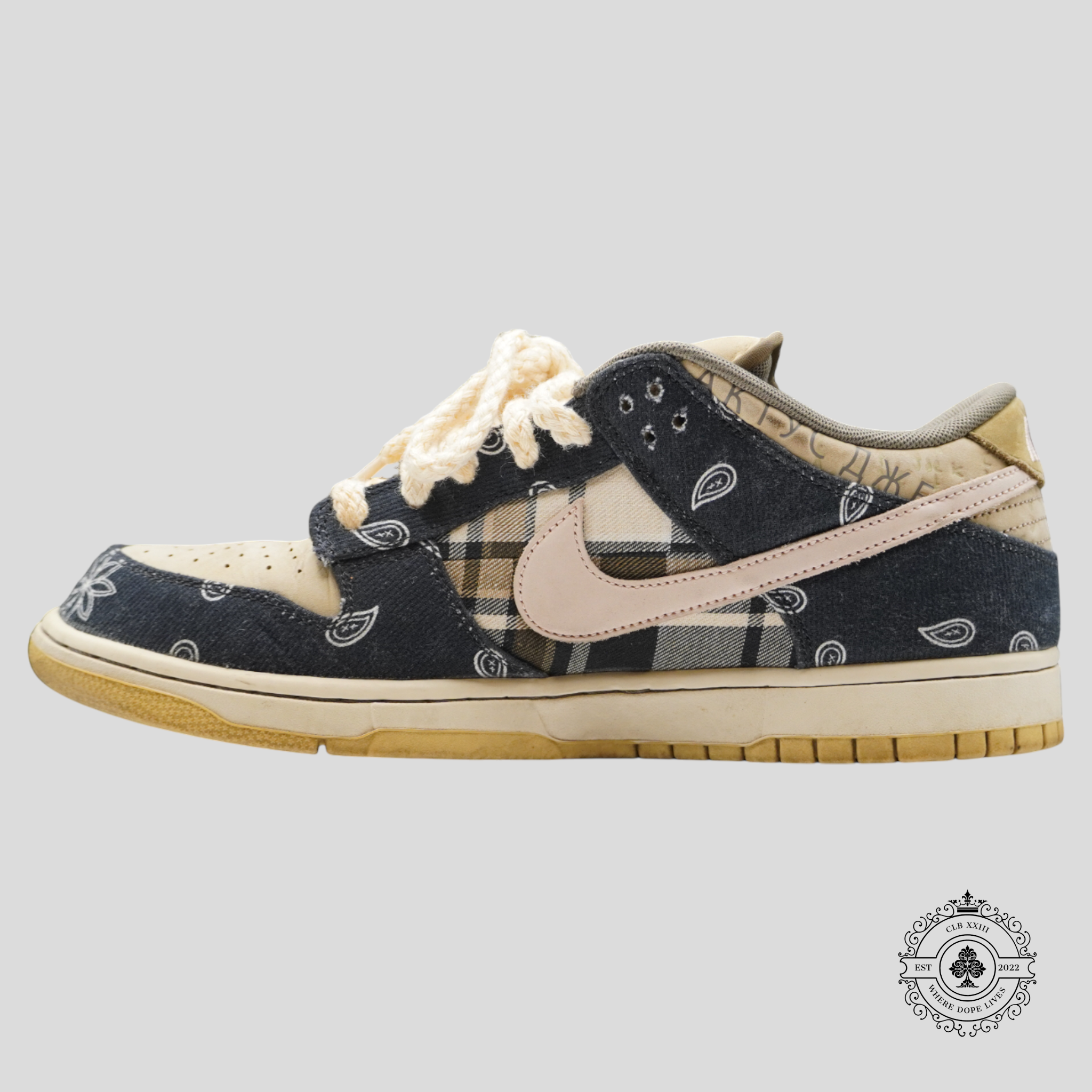 Nike SB Dunk Low Travis Scott - Preowned