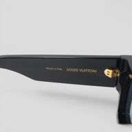 Louis Vuitton LV Clash Square Sunglasses in Black