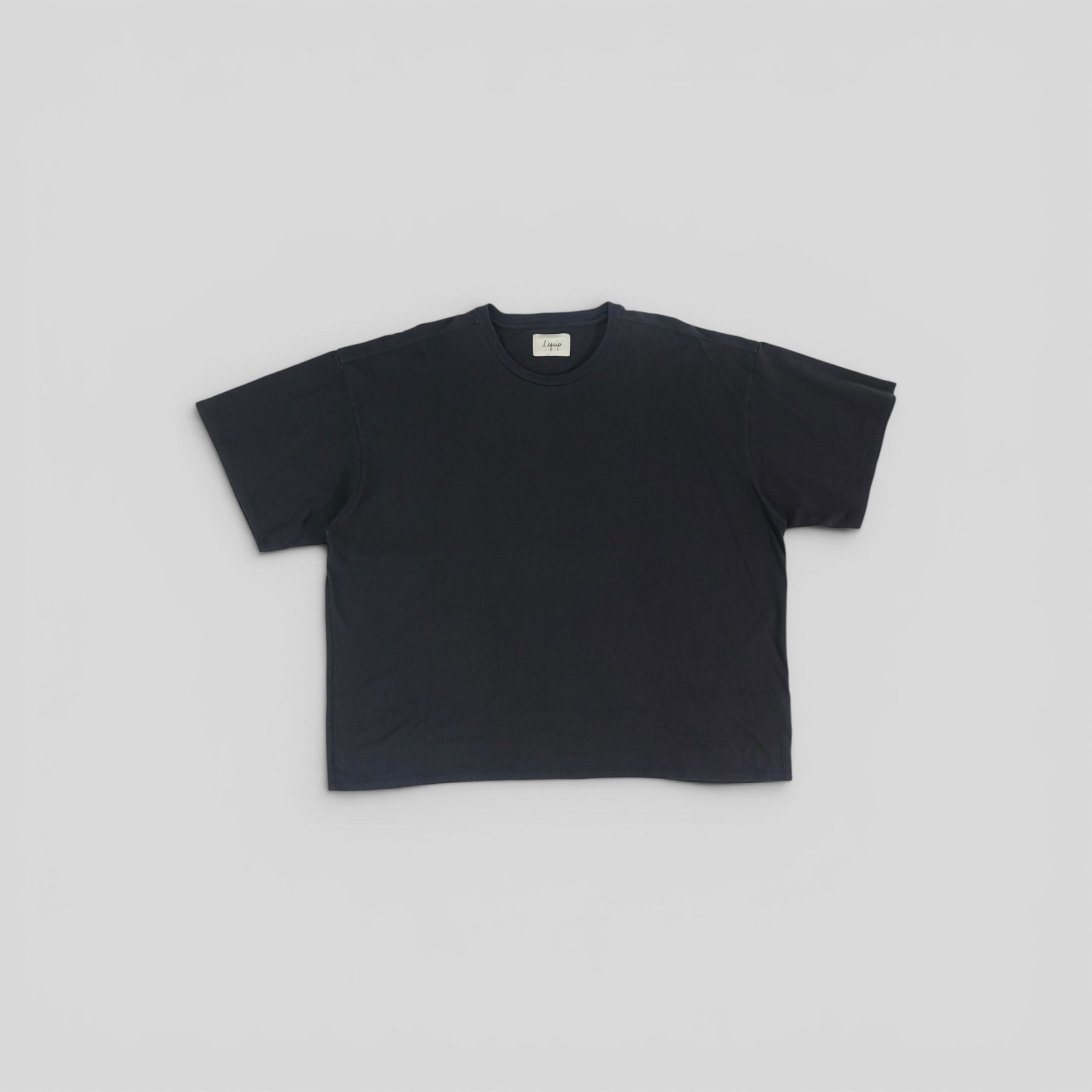 L'equip Tee in Black