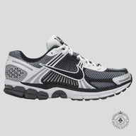 Nike Zoom Vomero 5 SE SP Dark Grey Black White