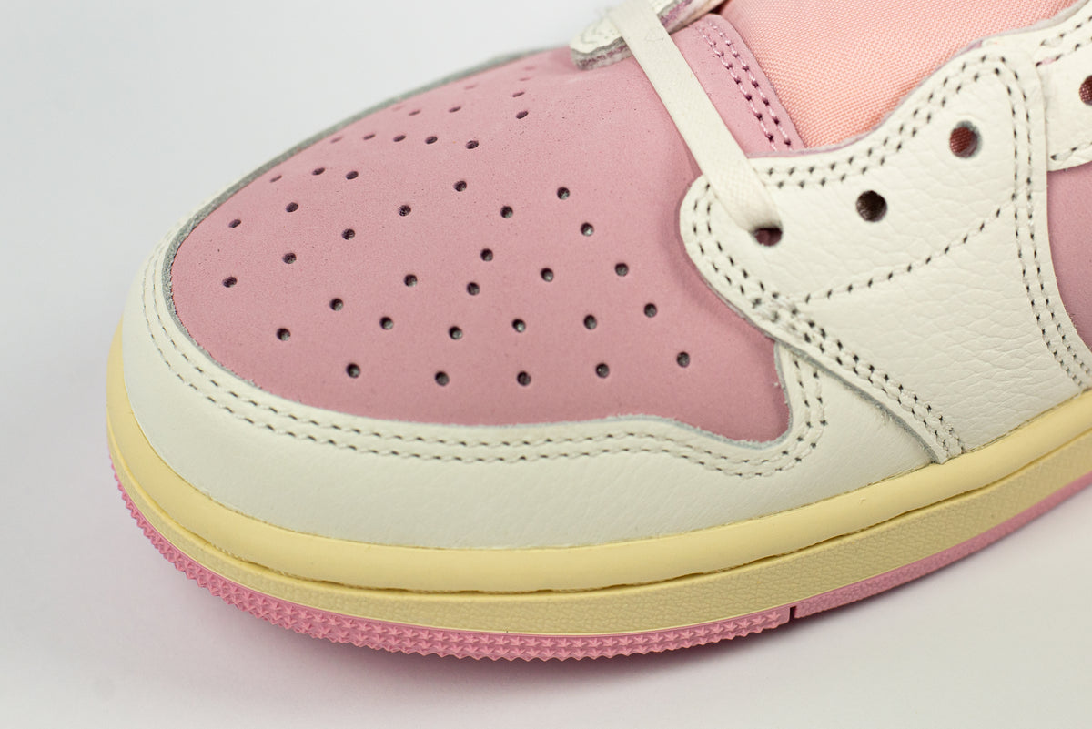 Air Jordan 1 Retro Low OG Travis Scott Tropical Pink