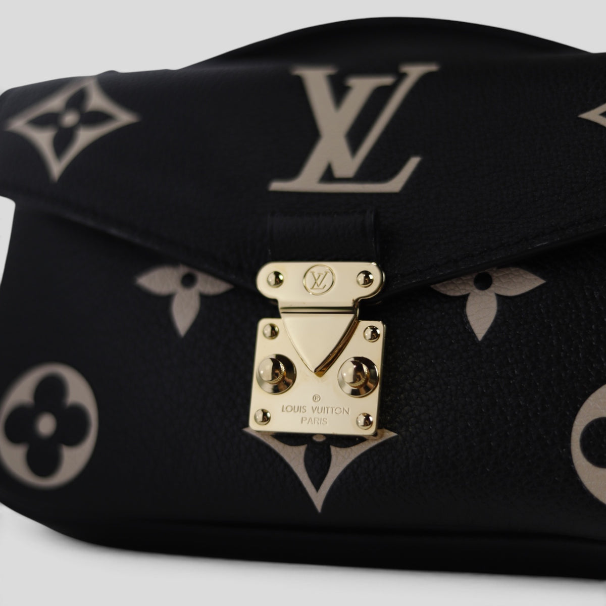 Louis Vuitton Empreinte Giant Monogram Pochette Metis East West