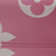 Louis Vuitton Escale Onthego GM in Red/Pink