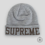 Supreme Varsity Printed Beanie in Heather Grey