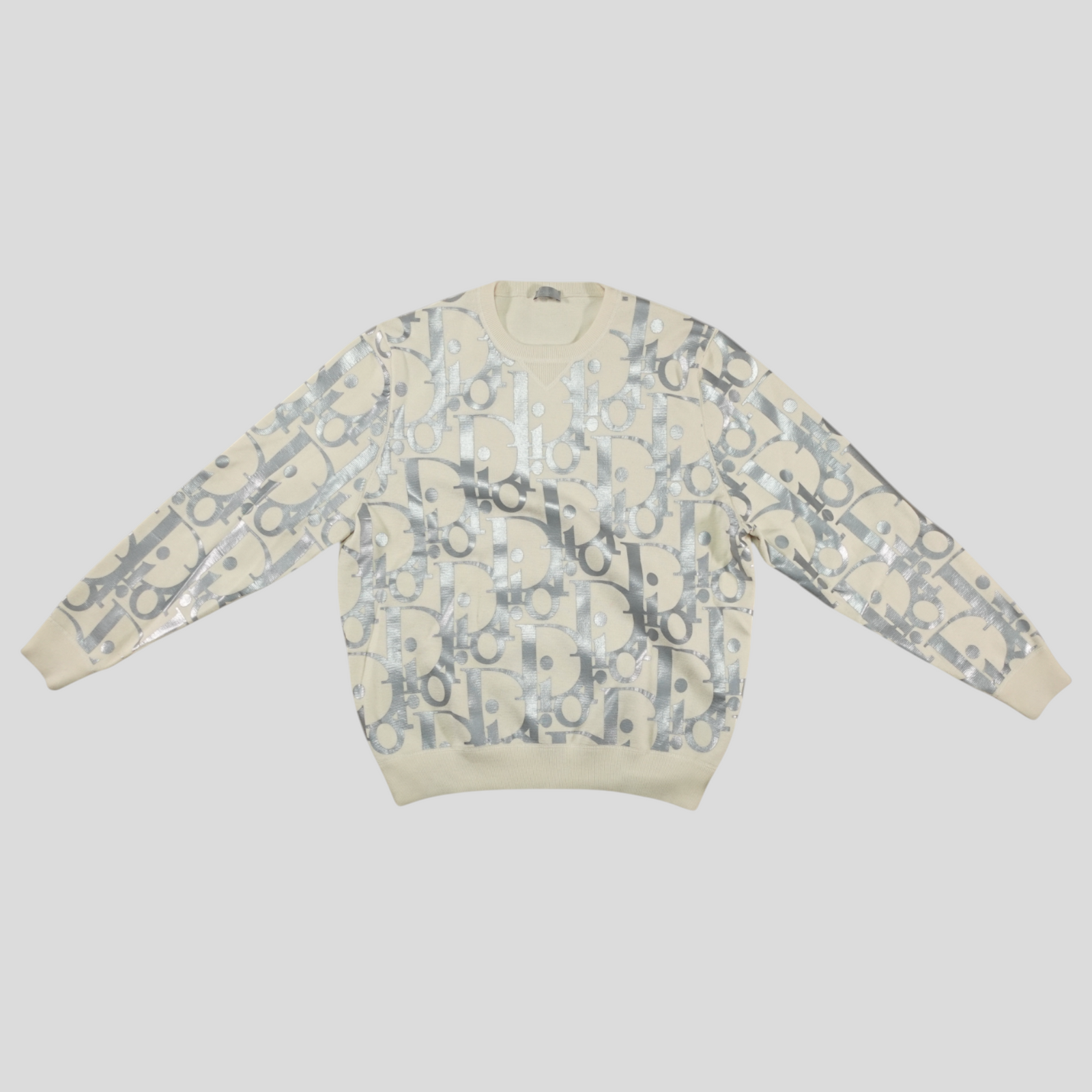 CLB XXIII Dior beige wool sweatshirt featuring a reflective silver Oblique monogram pattern and crew neckline.