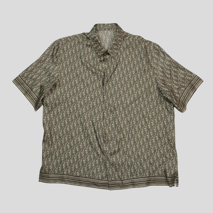 CLB XXIII Dior Oblique green silk button-up shirt with short sleeves and signature monogram pattern