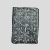 CLB XXIII pre-owned grey Goyard Saint Marc cardholder featuring the iconic chevron print and visible signs of wear