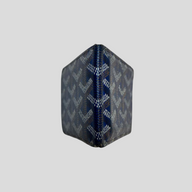CLB XXIII pre-owned navy blue Goyard Insert Victoire card wallet with signature chevron pattern