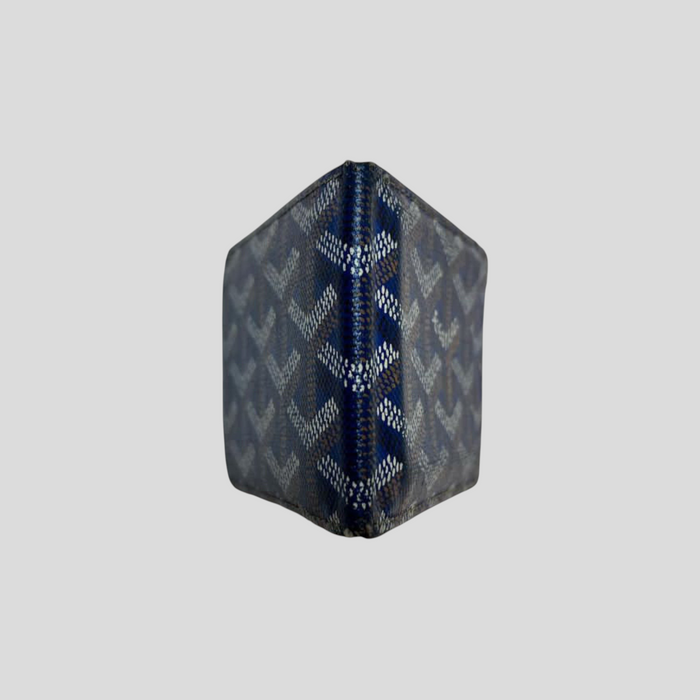 CLB XXIII pre-owned navy blue Goyard Insert Victoire card wallet with signature chevron pattern