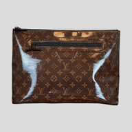 CLB XXIII Louis Vuitton Monogram Glaze Pochette Cosmos clutch in brown glossy coated canvas with front zip pocket
