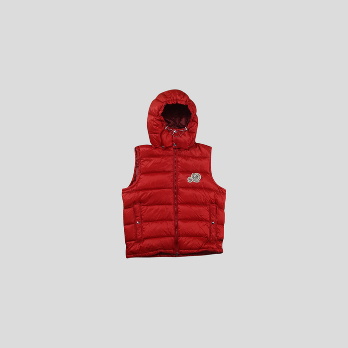 CLB XXIII Moncler red hooded down-filled gilet vest with logo patch and zip closure