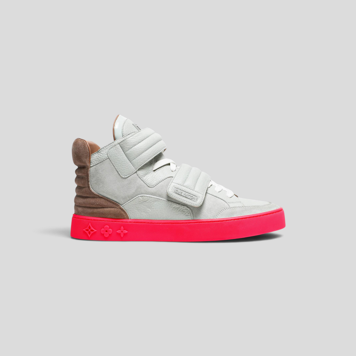 CLB XXIII Louis Vuitton x Kanye West Jasper high-top sneaker in grey leather and suede with a vibrant pink sole