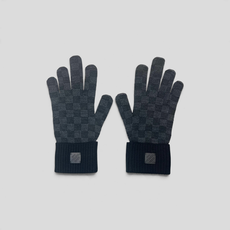 CLB XXIII Louis Vuitton Petit Damier black wool gloves with signature checkered pattern and logo patch