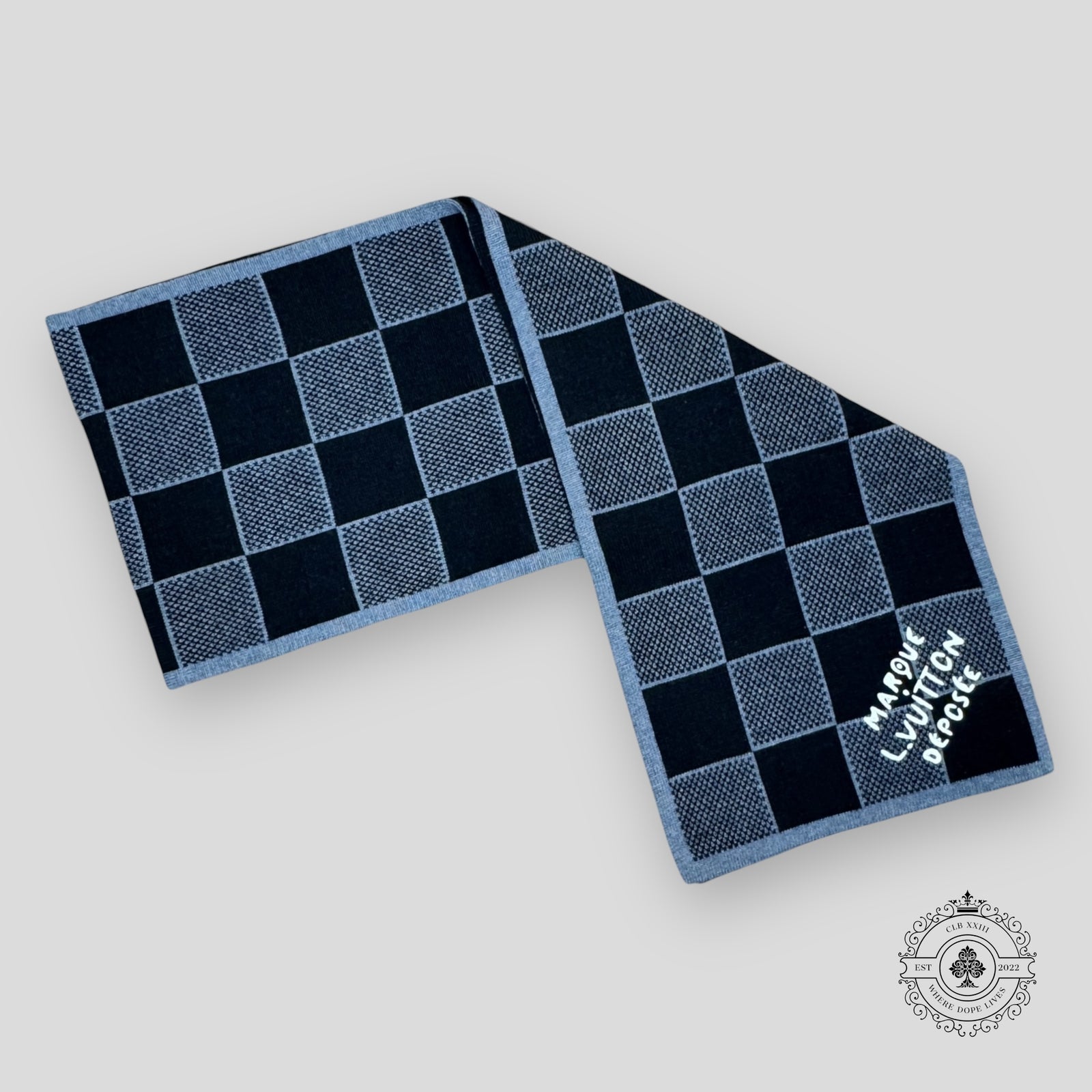 Louis Vuitton Damier Heritage Scarf in Black
