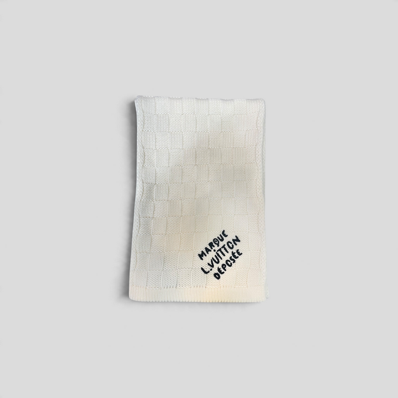 CLB XXIII Louis Vuitton Damier Snug cream wool scarf with embroidered black logo detail