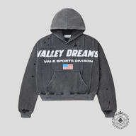 Vale Blackberry Pullover in Black
