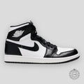 AIR JORDAN 1 RETRO HIGH OG "WHITE & BLACK"