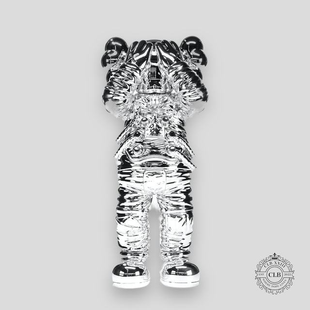 KAWS VINYL FIGURE "HOLIDAY: SPACE - SILVER"