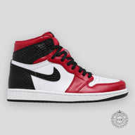 Air Jordan 1 Retro High OG W Satin Snake Chicago